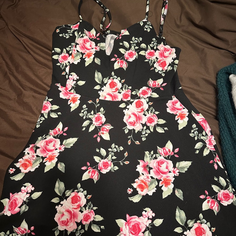 mid-thigh black dress